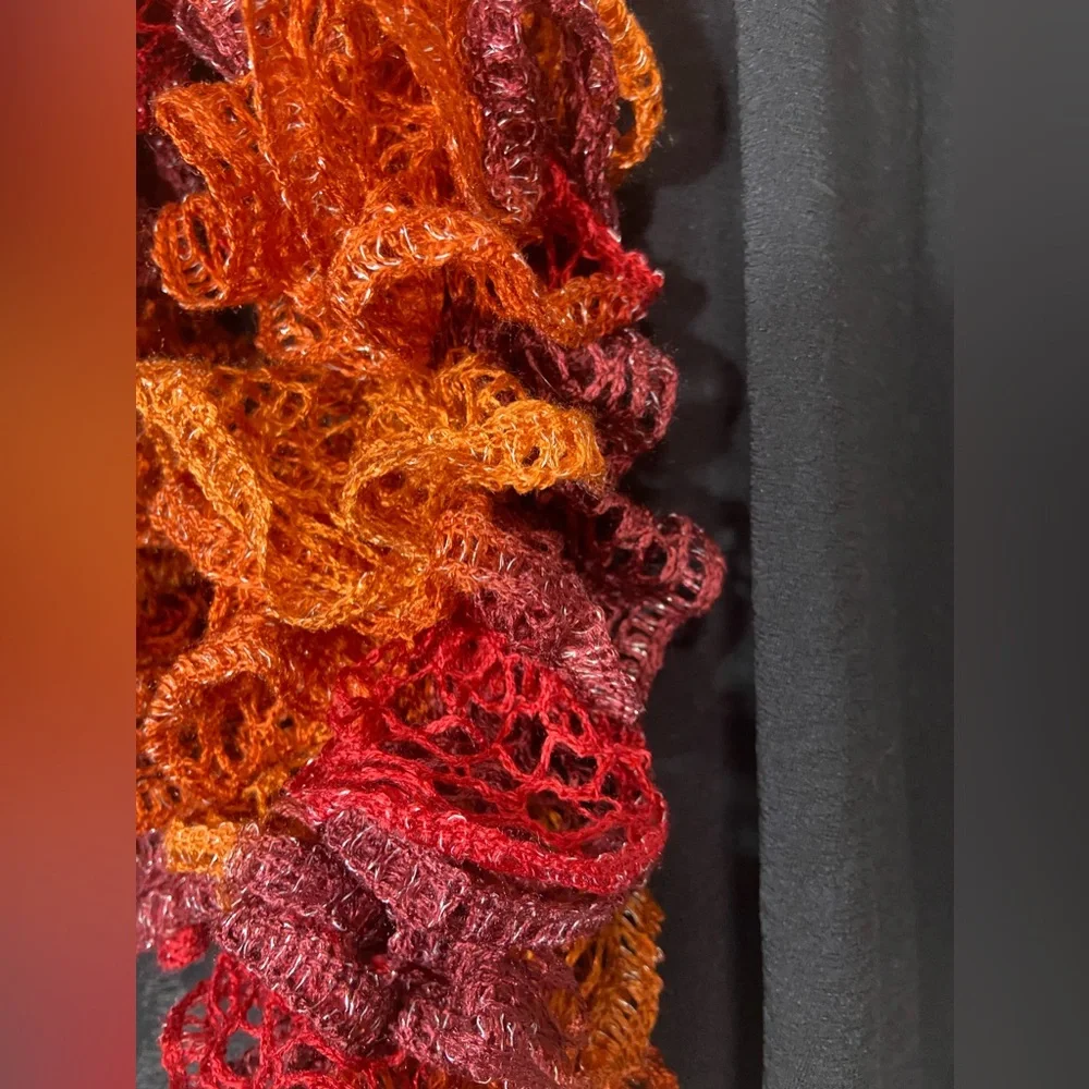 🧣🧣Set of 2 lace crochet ruffle scarves. One orange/red, one silver/laven…